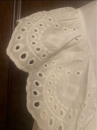 Camisa blanca mujer con volantes