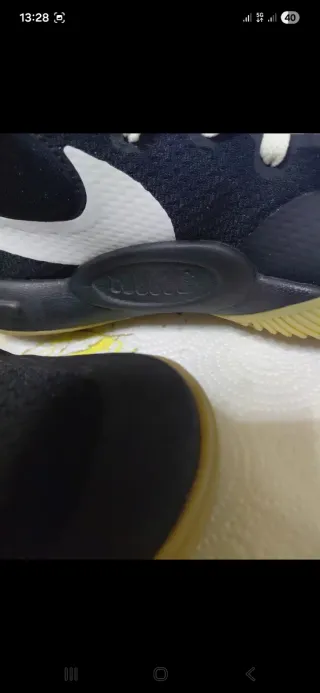 Nike Hyperquick Scarpe da Ginnastica Uomo Taglia 4