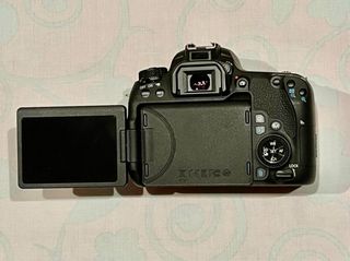 Cuerpo Canon EOS 77D Negro