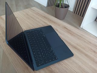 MacBook Air M4 13" 16GB 256GB 10/2026 con garantía