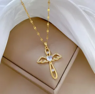 Collar Cruz Circonita Corazón Alas Oro