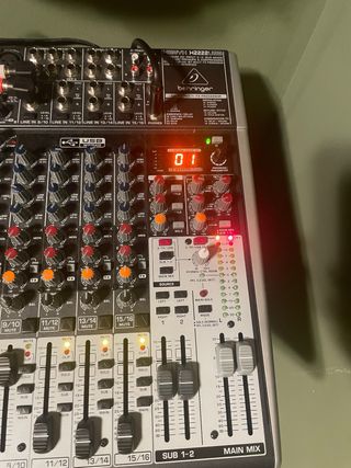 Solo oggi Behringer Xenyx X2222USB Mixer