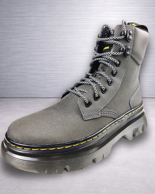 Dr. Martens Tarik GunMetal botas Mujer T38 Nuevas