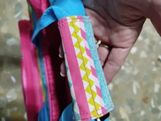 Bolso infantil rosa con lentejuelas