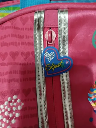 Bolso infantil rosa con lentejuelas