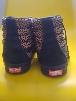 Zapatillas Vans SK8-Hi Marrones y Negras