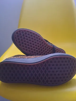 Zapatillas Vans SK8-Hi Marrones y Negras