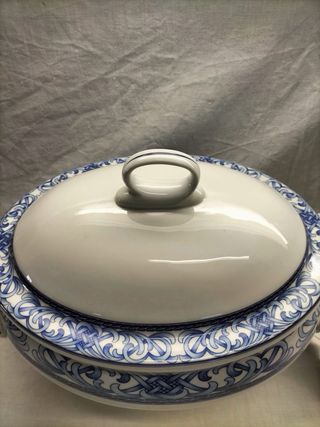 Terrina/Sopeira Porcelana Azul e Branca