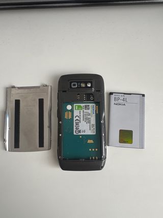 Nokia E71 Movistar con cargador