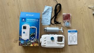 Custodia impermeabile PULUZ per iPhone