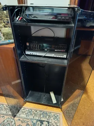 Mueble cadena musical cristal