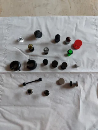 Lote de Pendientes y Joyería Corporal