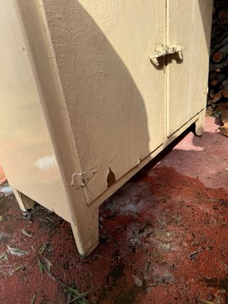 Alacena antigua de madera.