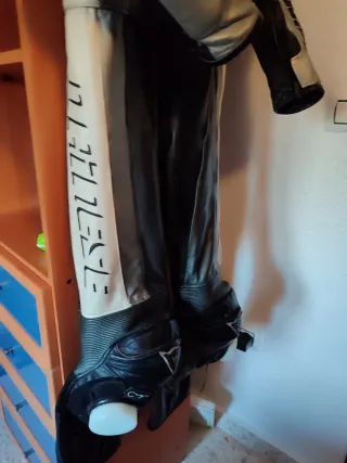 Mono Dainese 2 piezas Talla 48