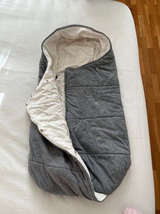 Saco para carrito de bebé gris