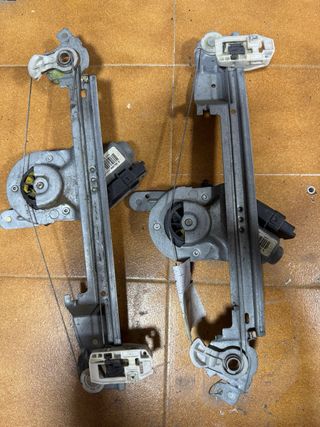 Elevalunas Traseros Scenic 2 (2 Unidades)