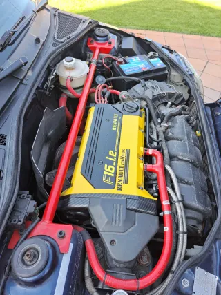 Renault Clio 1.8 16v