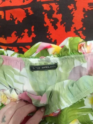 Vestido floral sin tirantes
