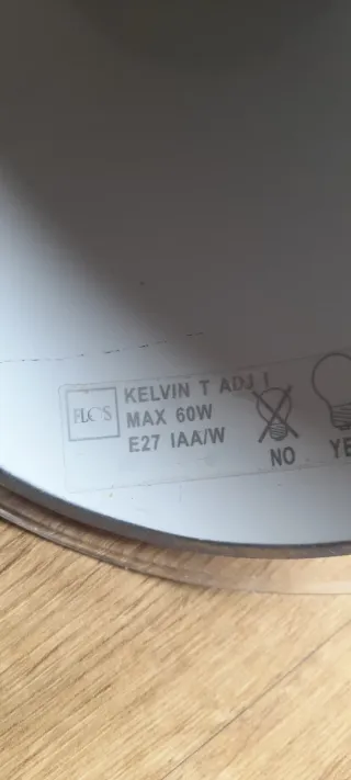 Lámpara de escritorio Flos Kelvin