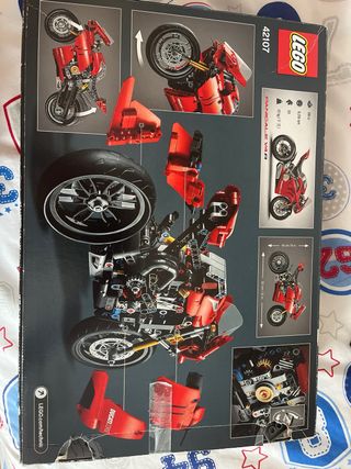 Lego Technic Ducati Panigale V4 R 42107