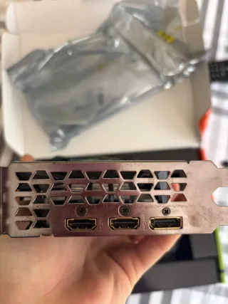 Gigabyte GTX 1650 OC 4G Tarjeta Gráfica