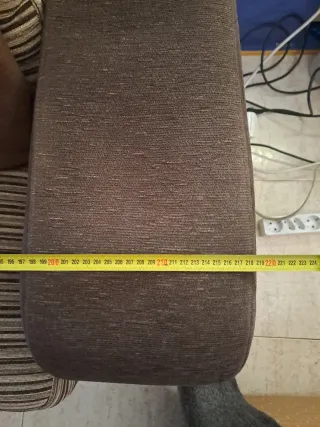 Sofá 3+2 plazas tela beige y marrón