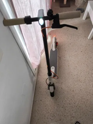 Patinete Eléctrico Xiaomi Mi Scooter 3