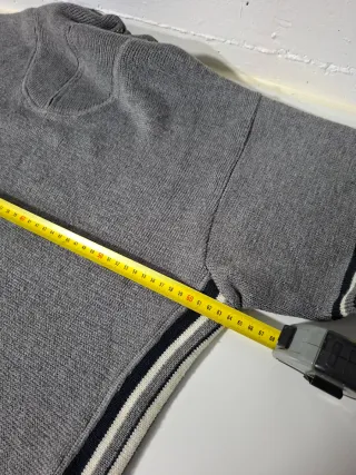 Jersey cuello alto sport con franjas