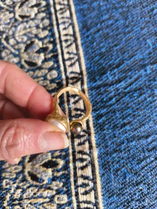 Anillo plata  Bañado oro con Perlas auenticas.