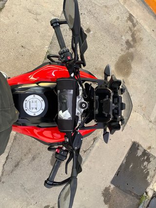 BMW F850GS