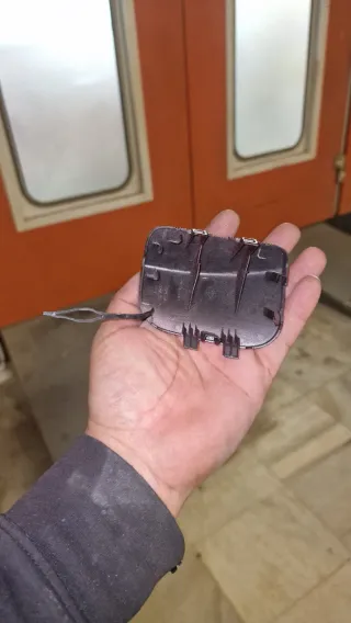 Tapa gancho parachoques Juke