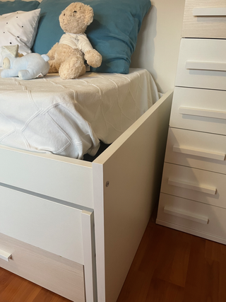 Cama infantil con almacenaje : colchón incluido.