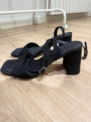 Sandalias ASOS tacón negras talla 43
