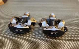 Pedales Shimano XT