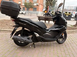 Honda PCX 2019 Negra