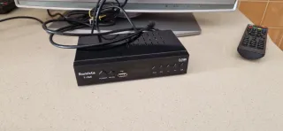 Televisor Sony KDL-2020 (TV) + decodificador TDT.