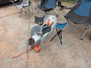 Conjunto Camping: Sillas, Bicicletas y Tienda