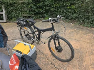 Conjunto Camping: Sillas, Bicicletas y Tienda