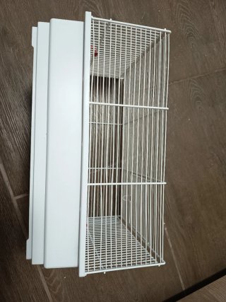 Jaula para hámster blanca con casita
