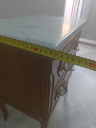 Mesita de noche antigua mármol y madera