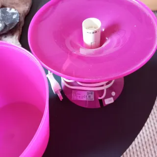 Lámpara de mesa Ikea rosa/morada