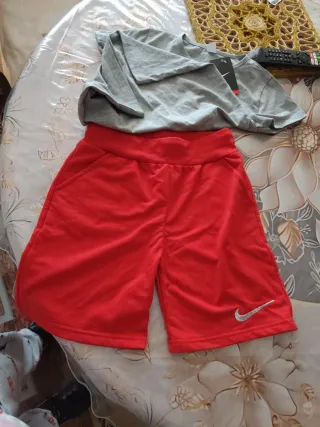 Conjunto deportivo niños talla 10 y 12