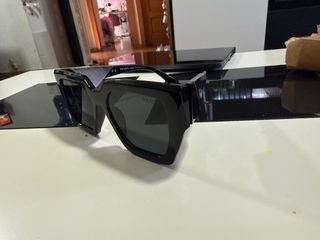 Gafas de sol Prada negras