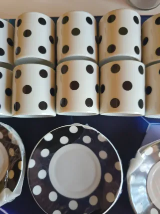 Juego de café moderno lunares