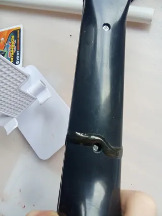 Ukelele plástico azul para niños