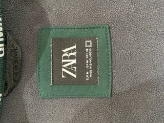 Chaqueta Zara Verde con Capucha