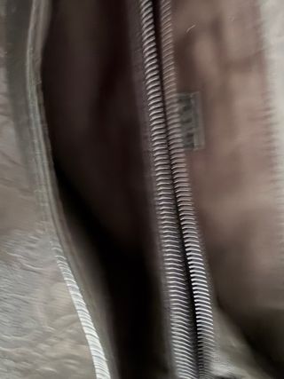 Bolso Parfois negro piel textura