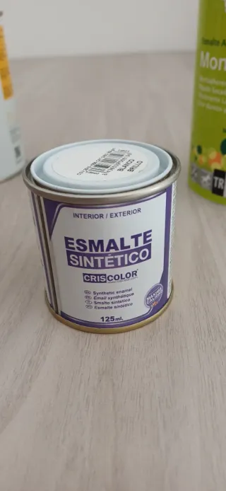 Pintura y esmaltes Montó (varios)