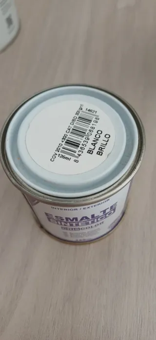 Pintura y esmaltes Montó (varios)