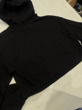 Sudadera corta con capucha Bershka